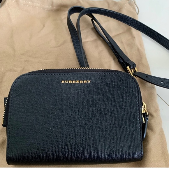 BURBERRY cross-body / belt bag. - Picture 7 of 12